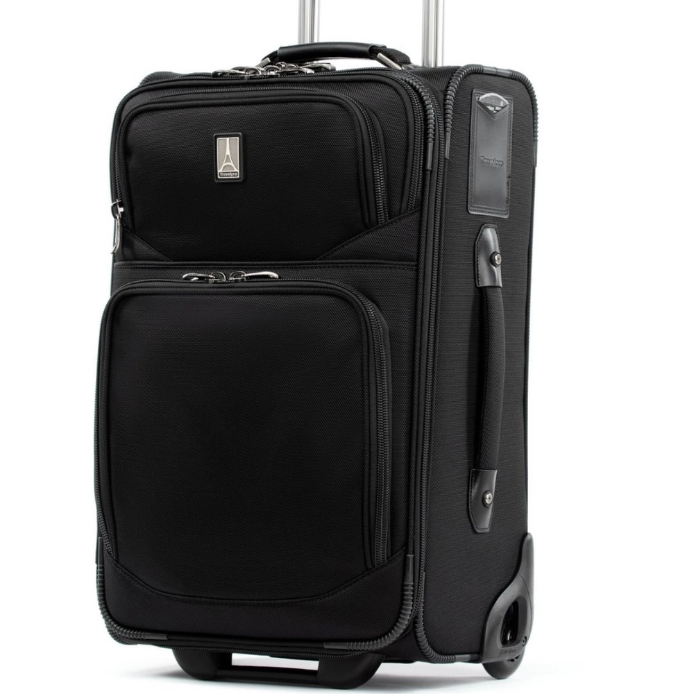 Travelpro FlightCrew5 22" Rollaboard